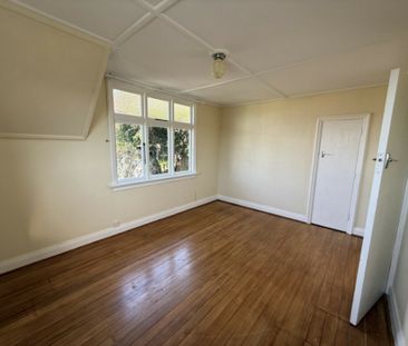 Private and spacious in Roslyn! - Photo 2