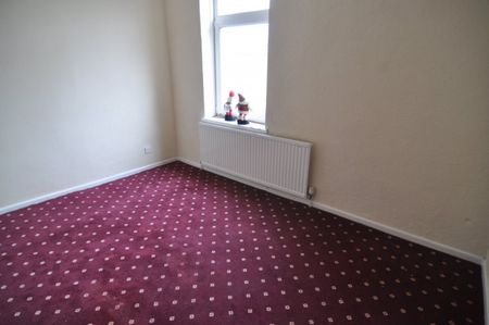 2 bed Terraced - To Let - Photo 3