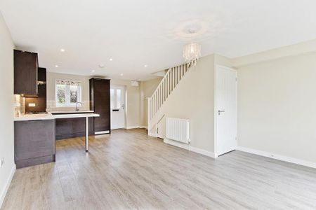 2 bedroom end of terrace house to rent - Photo 4
