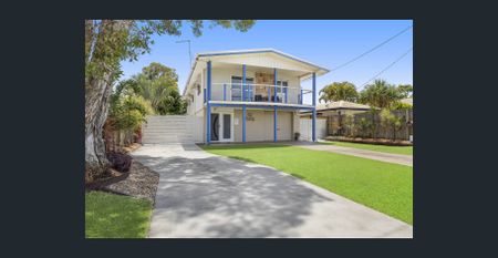 YOUR PERFECT SUMMER HOME AWAITS - Photo 4