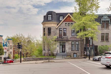 874 Rue Sherbrooke E. #304 - Photo 3