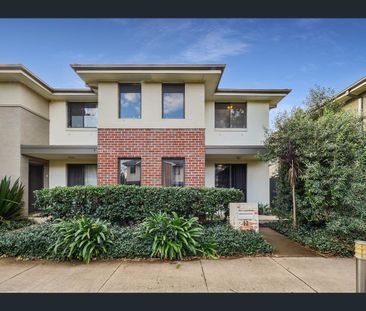 12 Mariner St, Glenfield, NSW 2167 - Photo 2