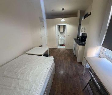 Sentinel Square, London, NW4 - Photo 1