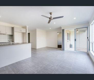 I MIGHT BE A "DUPLEX" BUT I'VE GOT EVERYTHING - Photo 6