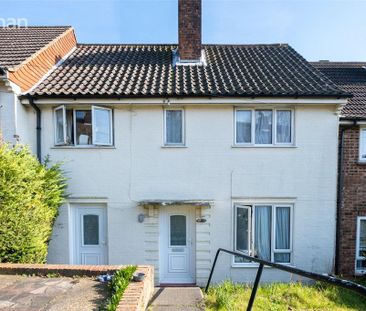 4 bedroom terraced house to rent - Photo 3