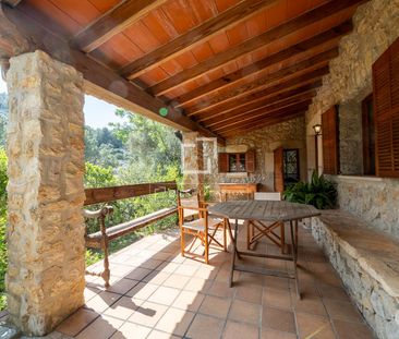 Charming rustic country house for short-term rental in Mancor de la... - Photo 5