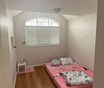 46 Delambray Street #Main - Photo 4