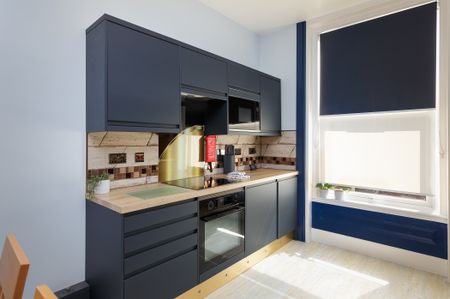 2 bedroom apartment to rent Ashburton Road, Southsea - Photo 3