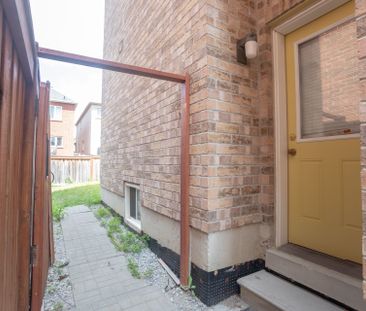 For Lease - 54 Chayna Crescent, Vaughan, Ontario - Photo 4