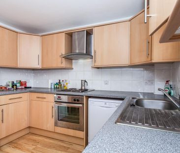 Studio to rent - Photo 3