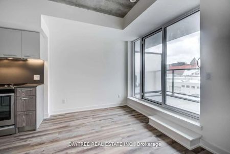 30 Baseball Place #404 - Photo 3