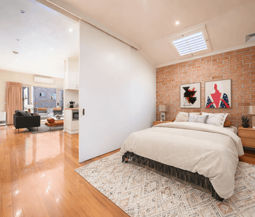 Inner-City Lifestyle Living - Photo 4