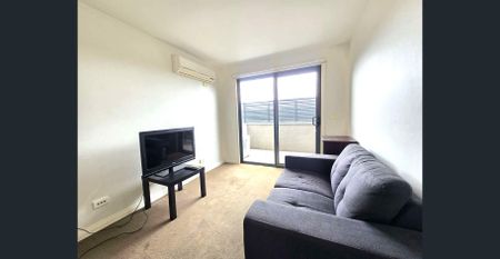Fully Furnished Apartment - with free hot water and gas. - Photo 2