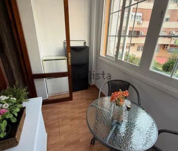 Alquiler de piso en Calle Benahavís - Photo 2