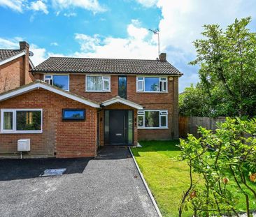 4 bedroom detached house to rent - Photo 6