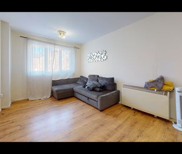 1 Bed Flat, Heathfield Drive, CR4 - Photo 1