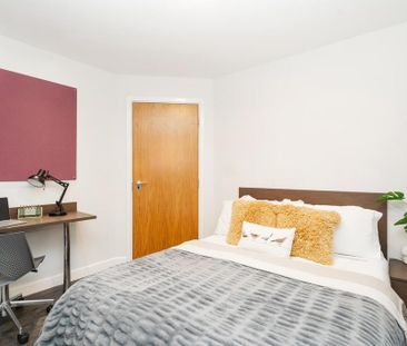 1 bedroom in a flat share to rent - Photo 5