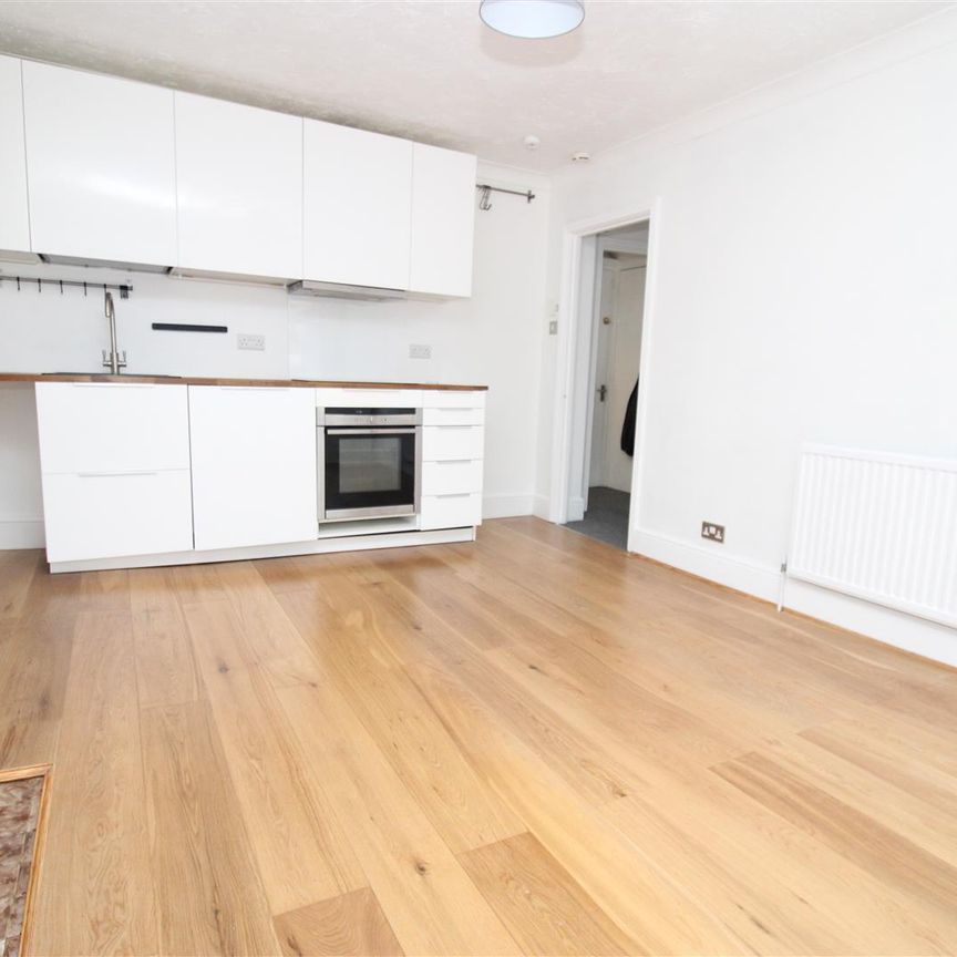 Montpelier Road, Brighton - Photo 1