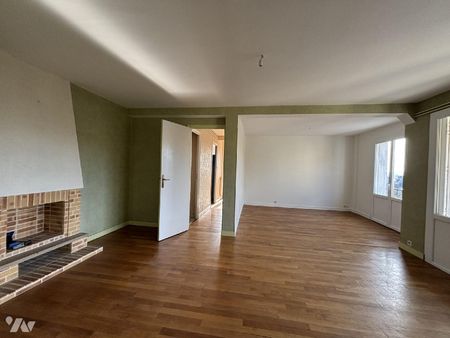 FOUGERES Bd Leclerc - Au 3ème étage avec BALCON. Lumineux appartement de 65 m² comprenant entré... - Photo 3