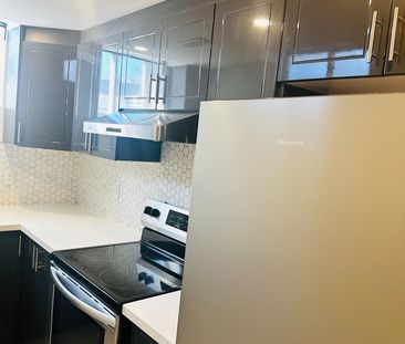 For Lease - 15 Dalecrest Road, Brampton, Ontario - Photo 2