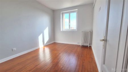 Location appartement 3 pièces - 49.2m² à Clermont ferrand (63000) - Photo 2