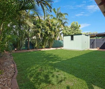 FUNCTIONAL, NEAT FAMILY HOME IN CONVENIENT LOCATION - Photo 1