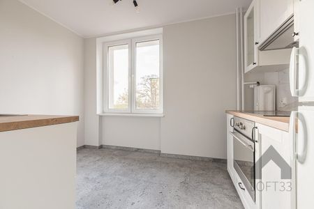 Przestronna kawalerka z balkonem w budynku z windą na osiedlu Stałym w Jaworznie do wynajęcia - Фото 5