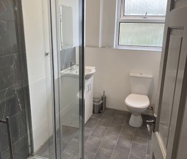 3 Bed Terraced House, Broomfield Road, CV5 - Photo 3