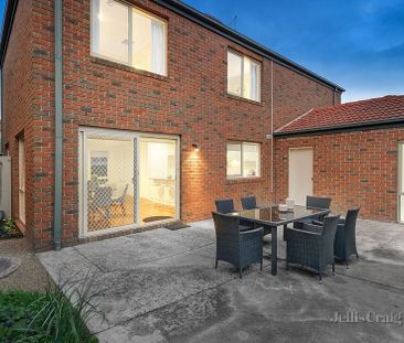 1 Kimberley Way, Bulleen - Photo 6