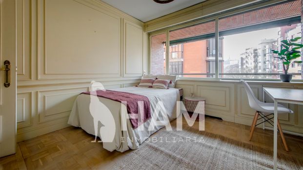 Habitación - Madrid - Almagro - 700€ MES - Ref. GG406 - Foto 1
