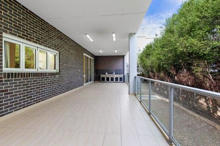 Home For Rent - Photo 3