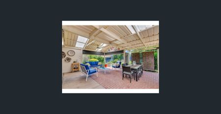 Set to entertain inside and out - Photo 4