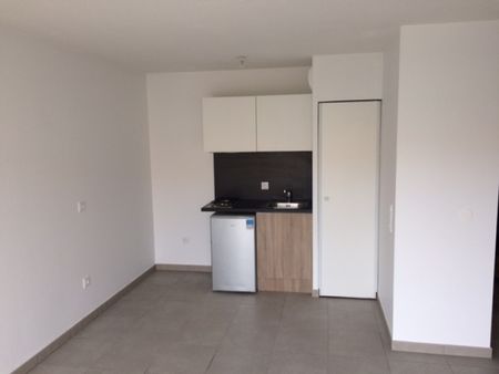 Location Appartement 2 pièces 41m² AYTRE 17440 - Photo 2