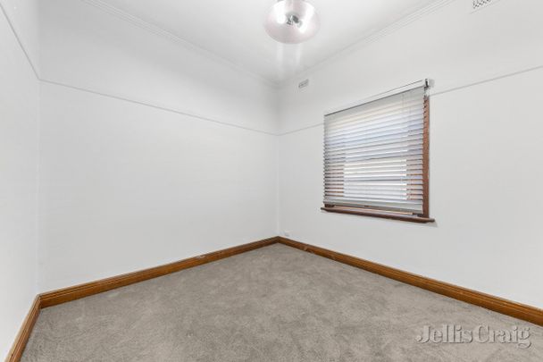 24 Edwin Street, Ivanhoe - Photo 1