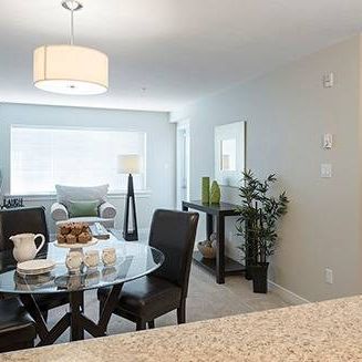 1/BD 1/BA, Located in Nanaimo, Stove - Photo 3