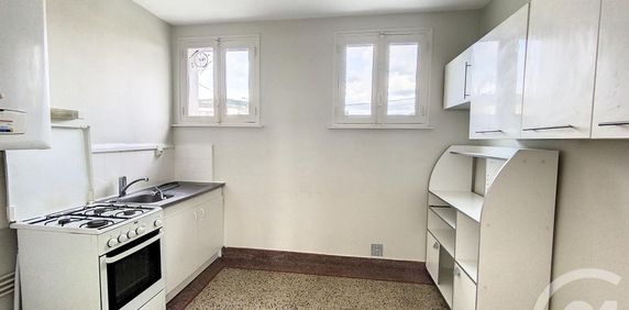 Location Appartement 2 pièces 44m² CLERMONT FERRAND 63000 - Photo 2