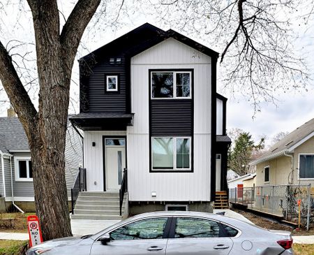 1 Bedroom Duplex Style Units by Alberta Ave - SF191 - Photo 4