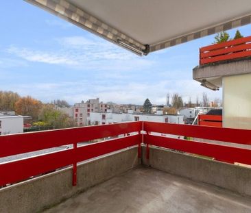 quartier résidentiel ensoleillé dans un environnement adapté aux en... - Photo 5