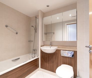 Weavers Hall, Levmoss Park, Leopardstown, Dublin 18, D18 Y5V0 - Photo 3