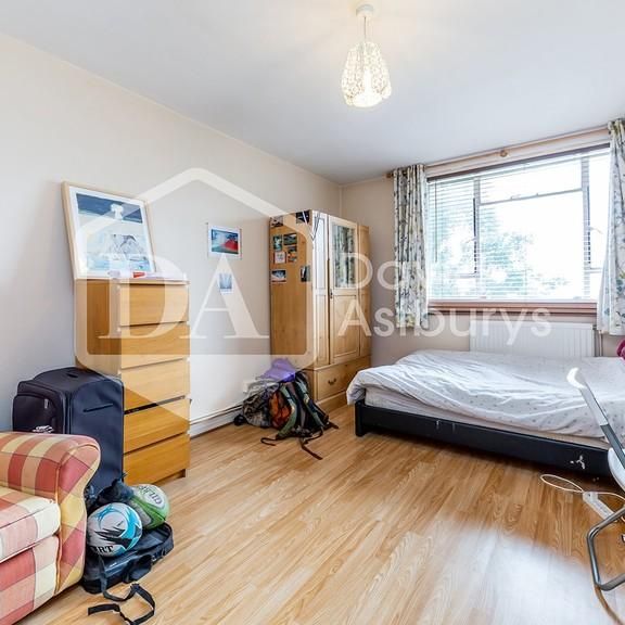 4 bedroom apartment to rent - Photo 1