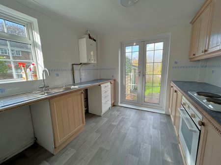 THE GLADE, LANGLEY, SO45 1ZP - Photo 3