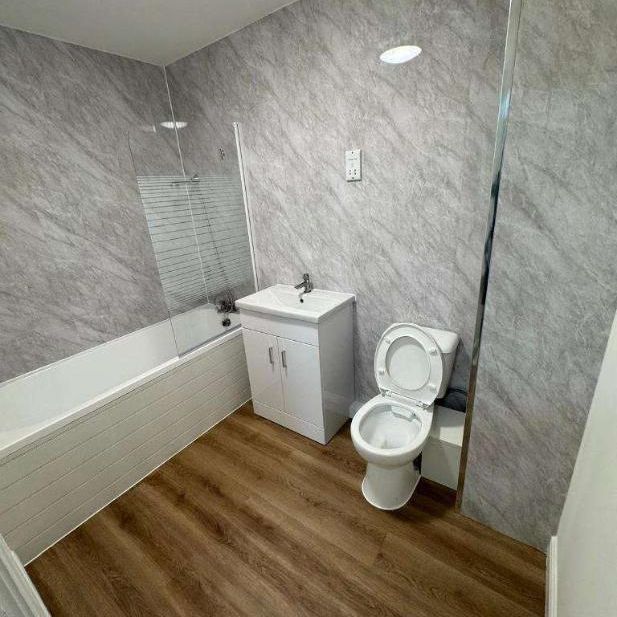 Albatross Close, Beckton, London, E6 - Photo 1