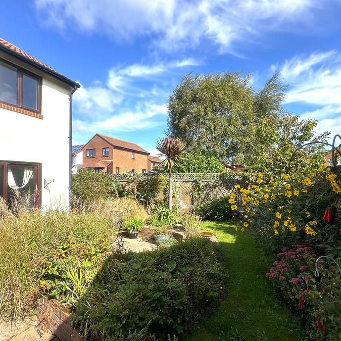 3 bedroom detached house to rent - Photo 1