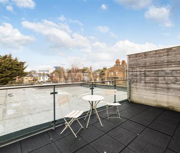 4 Marlowe Road , E17 3HB - Photo 6