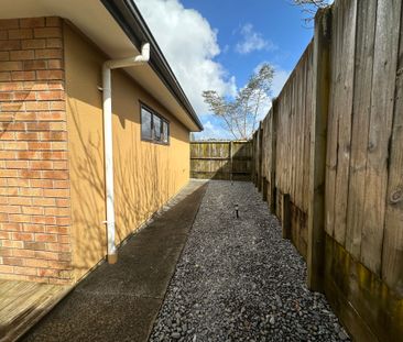 5 Berkshire Terrace, Massey - Photo 2