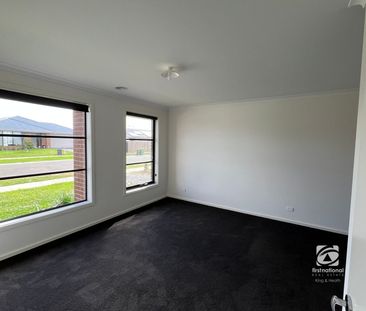 ESTABLISHED HIGH QUALITY HOME - Photo 4