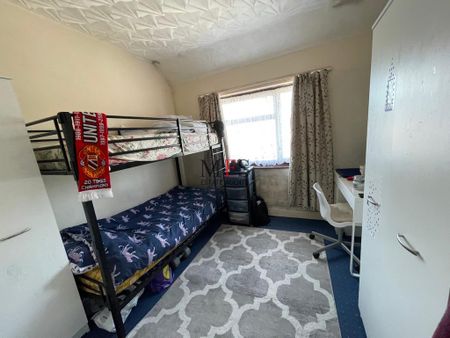 4 bedroom house to rent - Photo 3