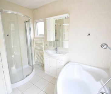 4 bedroom semi-detached house to rent - Photo 1
