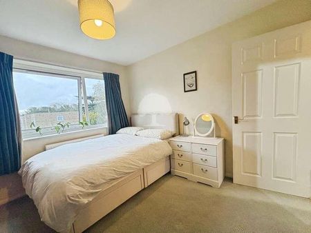 Riseley Road, Maidenhead, SL6 - Photo 3