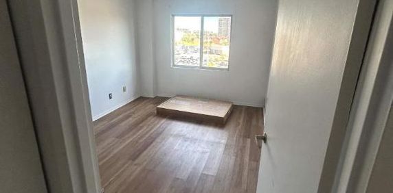 Studio - Côte Saint-Luc - $1,345 /mo - Photo 2